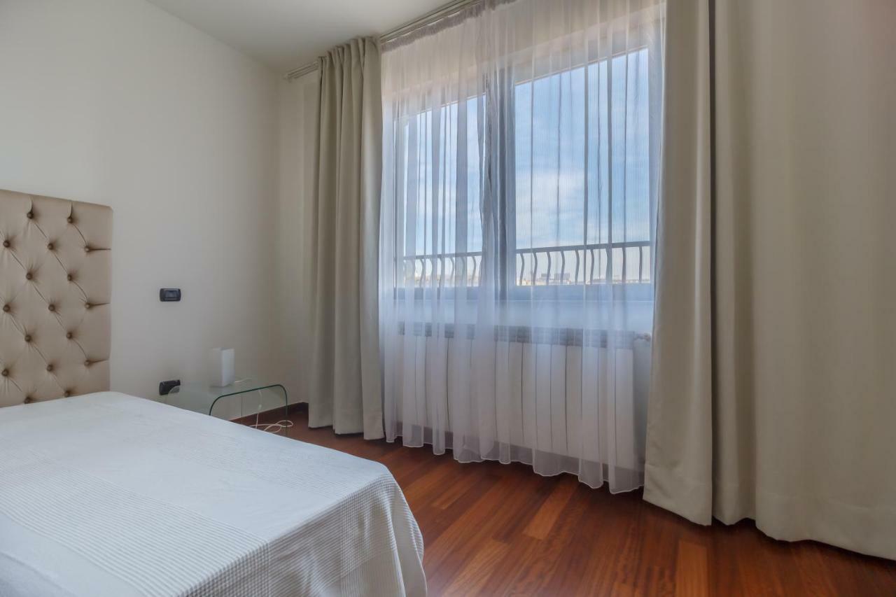City Center Premium Apartments บูคาเรสต์ ภายนอก รูปภาพ