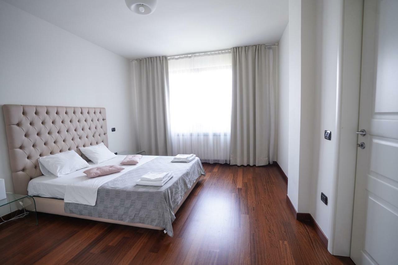 City Center Premium Apartments บูคาเรสต์ ภายนอก รูปภาพ